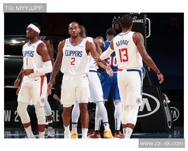 快船与独行侠激战G赛争夺季后赛关键胜利的精彩对决