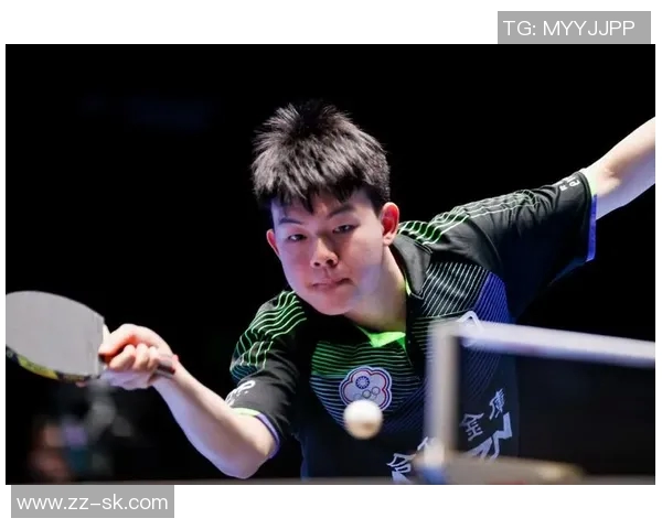 沙姆落与布兰的激烈对决揭示了足球战术的深层次博弈与精彩瞬间